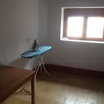 Apartamentos Emilia Feo Leon Gotico